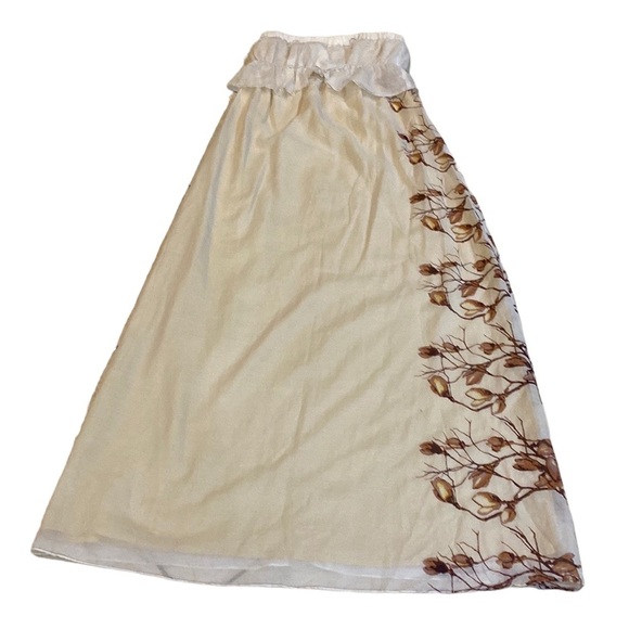 Elegant Strapless Cream Dress - Picture 13 of 15